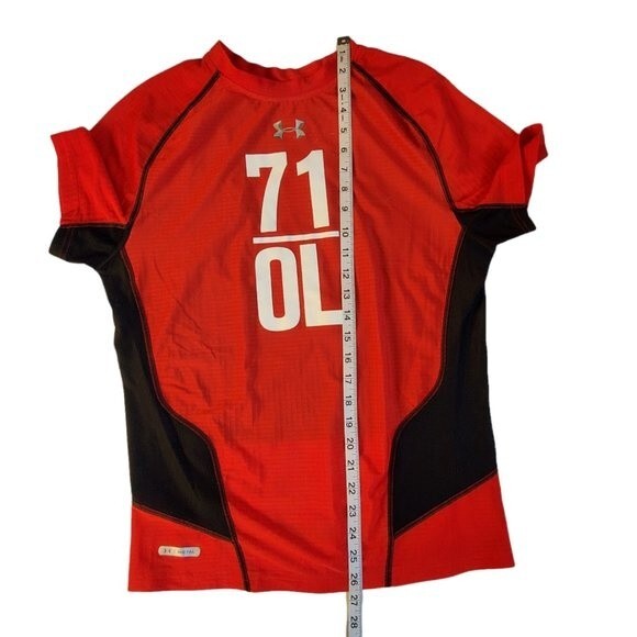 Under Armour Metal red black white 71 OL short sleeve top sz XL - Picture 10 of 11